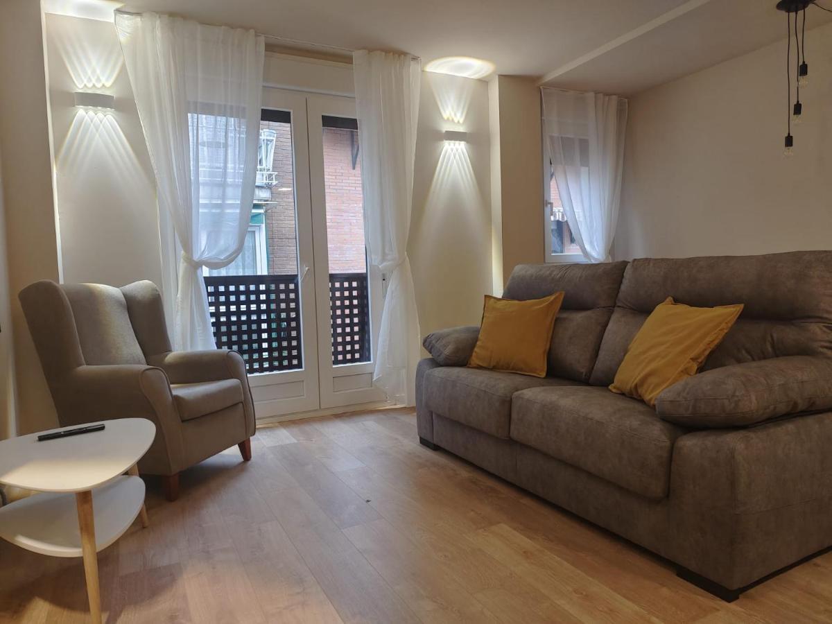 Apartamentos Picasso Alcala de Henares Ngoại thất bức ảnh