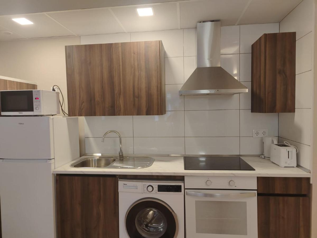 Apartamentos Picasso Alcala de Henares Ngoại thất bức ảnh
